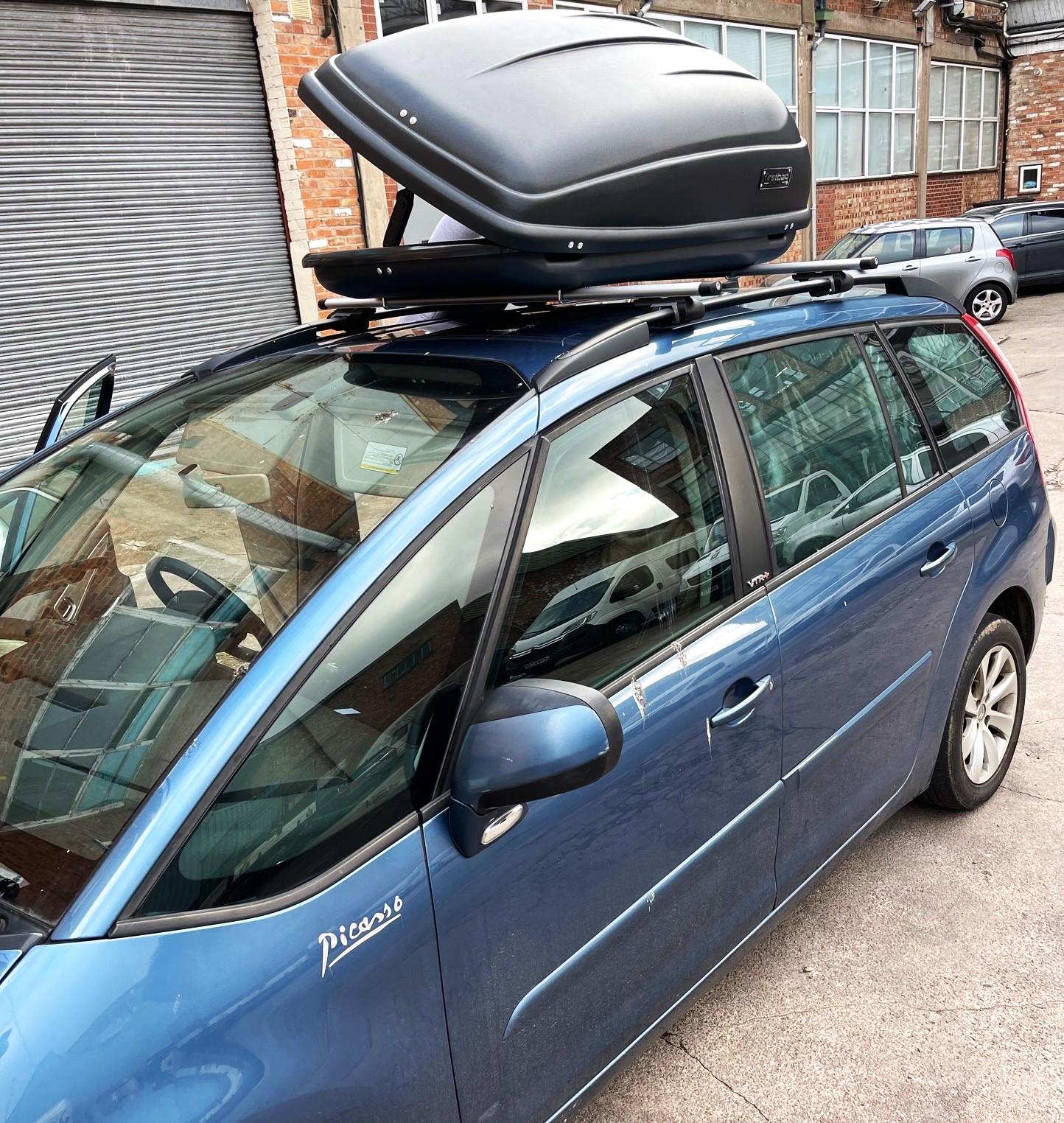 Car Roof Box Luggage Travel Box 350 L collection in person only