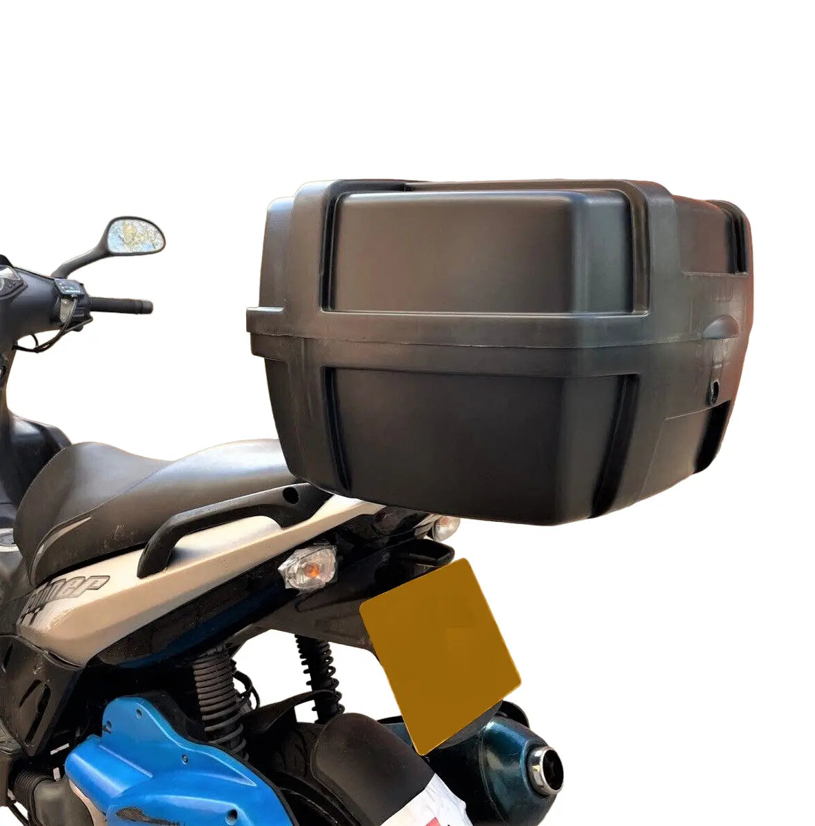 SECOND NEW* Top box 52LT MOUNTS DIRECTLY TO THE RACK WITHOUT A PLATE