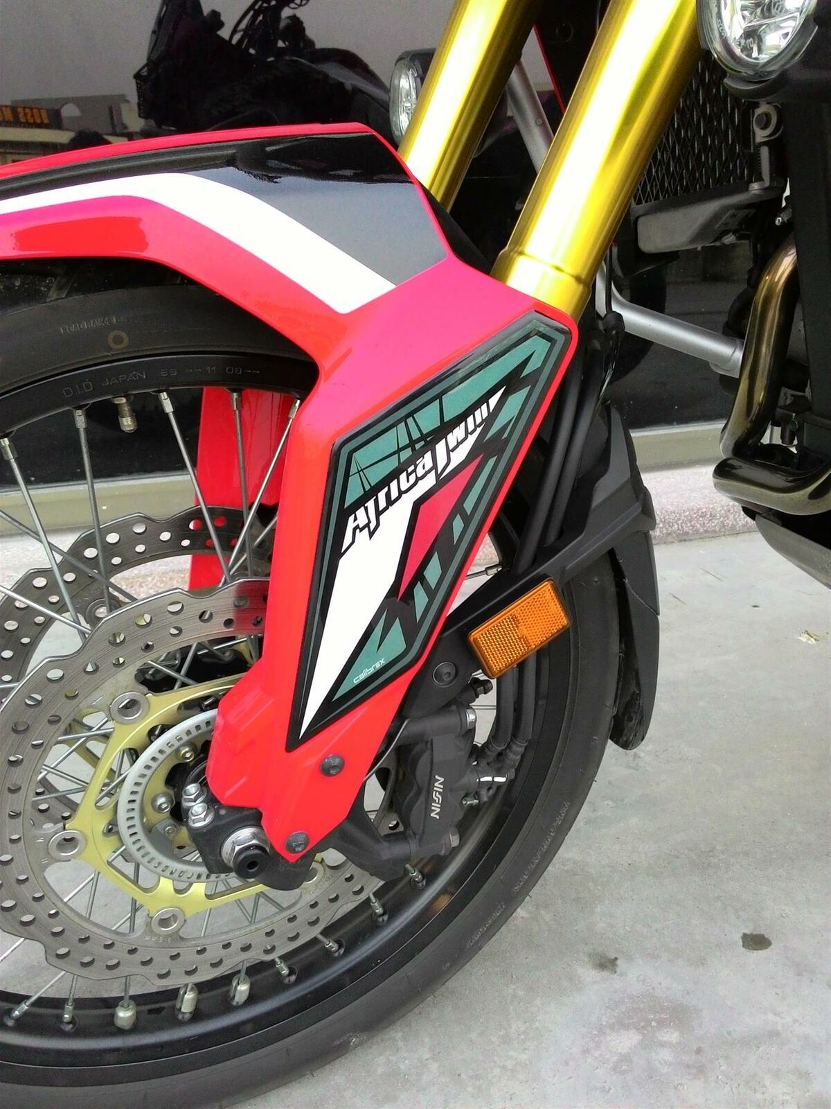 HONDA AFRICA TWIN TRICOLOR MUDGUARD PROTECTION CALIBREX DESIGN