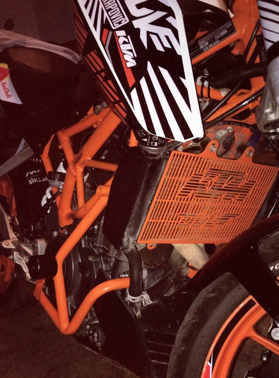 KTM Duke 125/200/250/390 engine guard ***UK STOCK*** UK SELLER