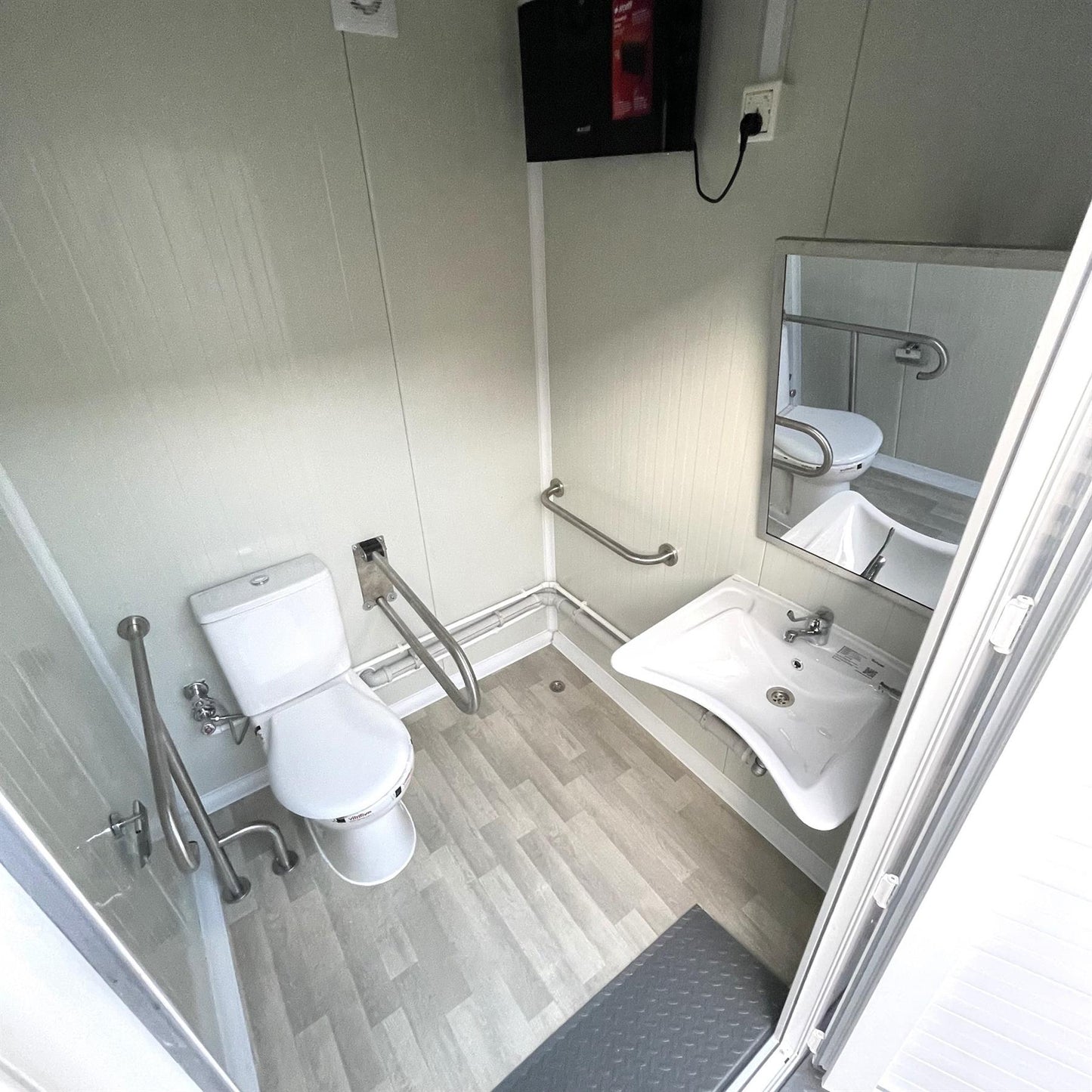 Disabled Portable Toilet Block Prefabricated WC Unit With Access Ramp