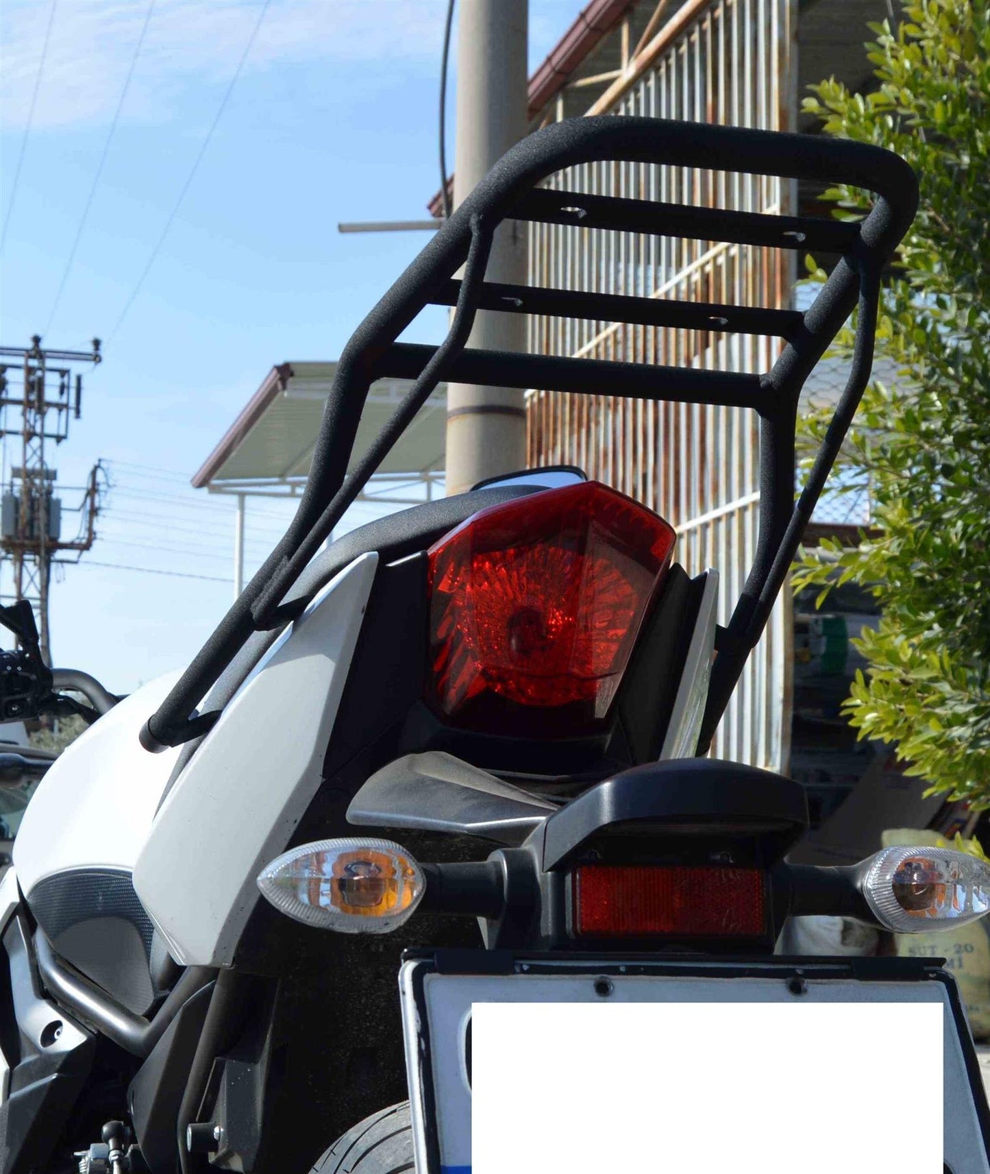 Yamaha XJ6 Diversion rear rack luggage carrier