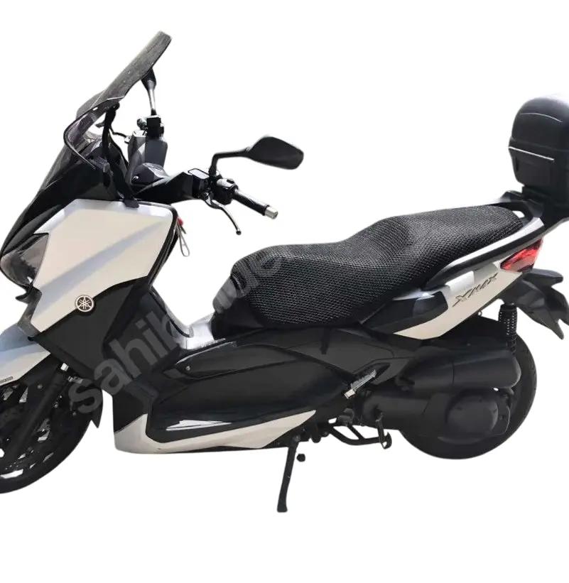 Yamaha X-MAX seat cover with breathable anti-slip mesh