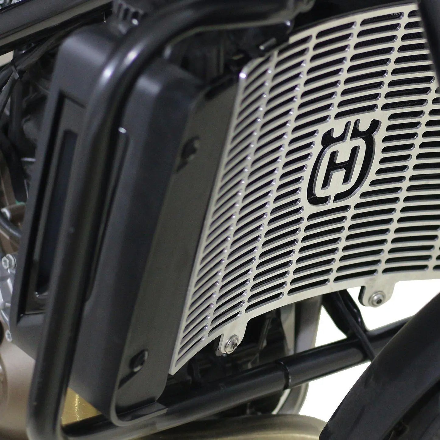 Husqvarna Svartpilen 701 radiator guard BLACK aluminum 2019-2021