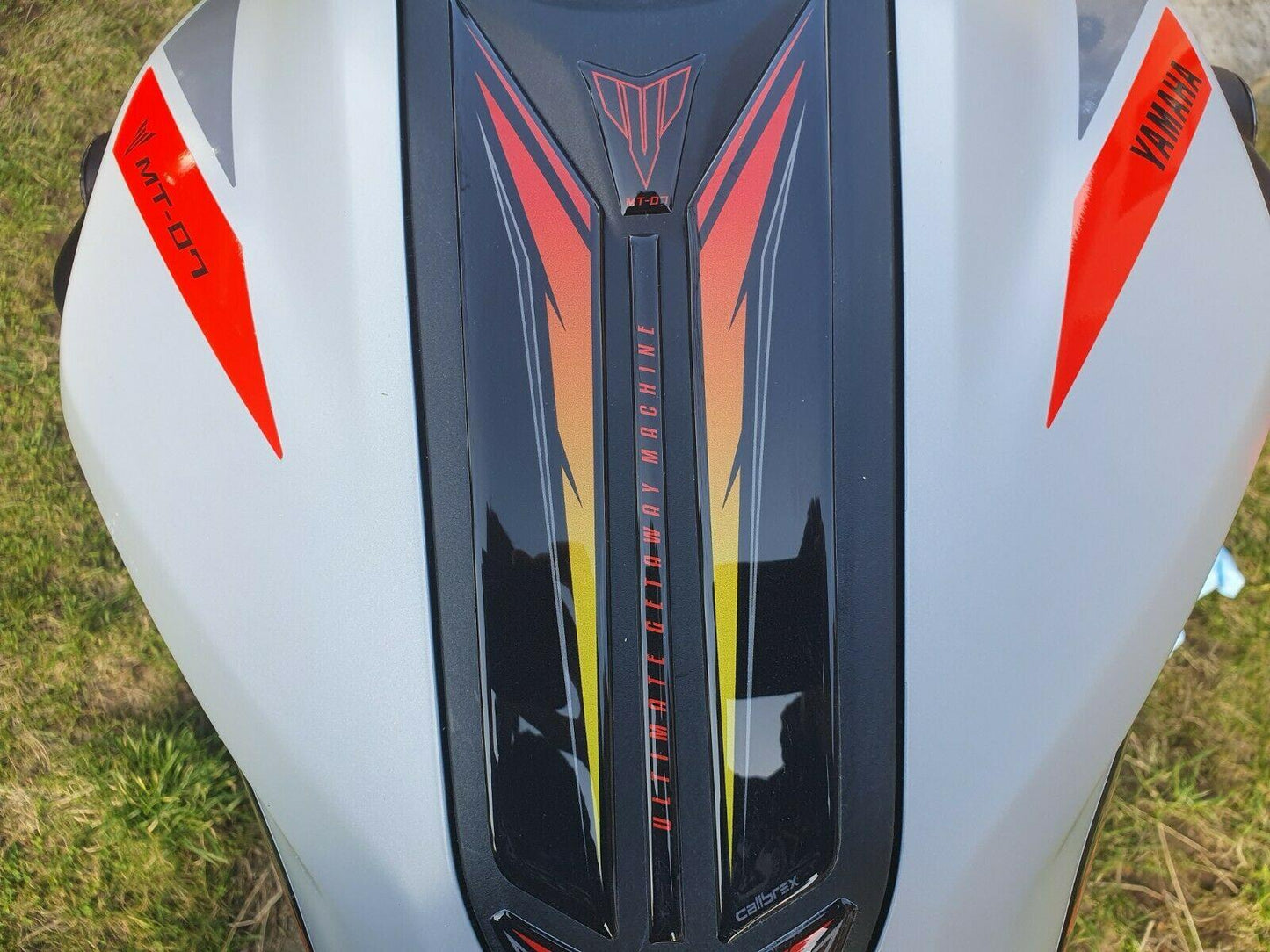 Yamaha MT-07 tank/knee/gas cap pad TRIO LAVA set 2018-2020