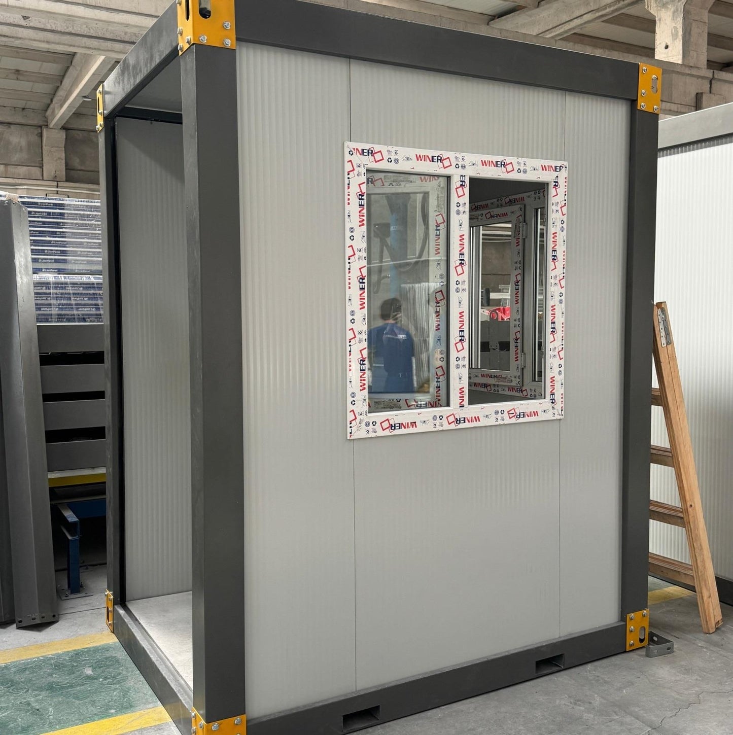 Portable Kiosk Cabin Booth Security Ticket Hut Gate House FREE SHIPPING*