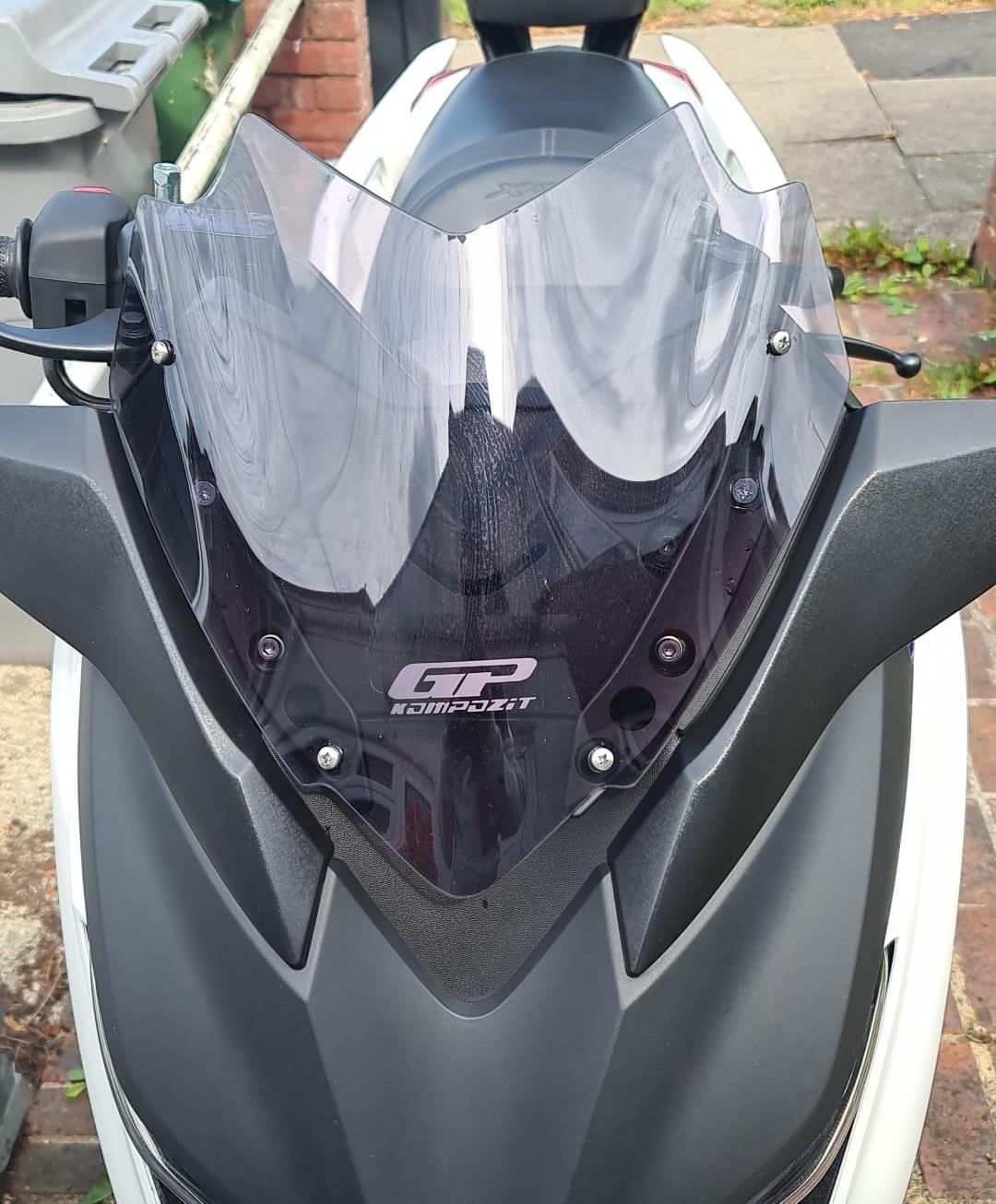 XMax 125 windscreen 2018-2022 smoke