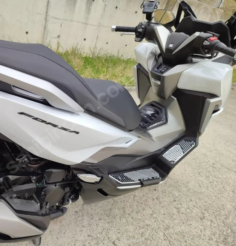 Honda Forza 350/300/250/125 footrests aluminum mats floorboard pads pairs 18-25