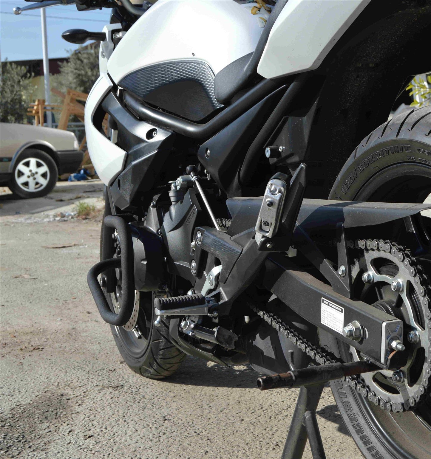 Yamaha XJ6 engine guard 09-15