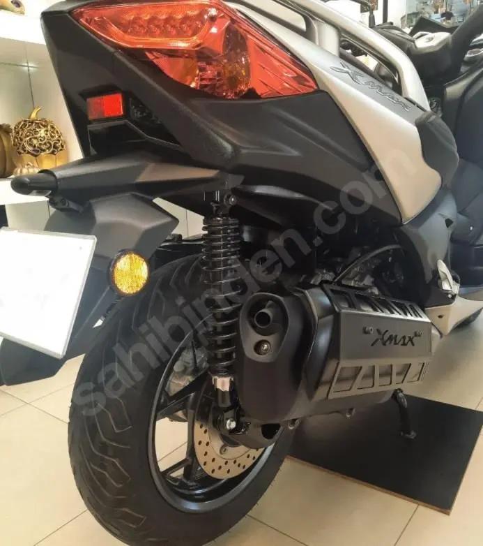 Yamaha X-Max 300 Exhaust Guard Protection 2017-2024