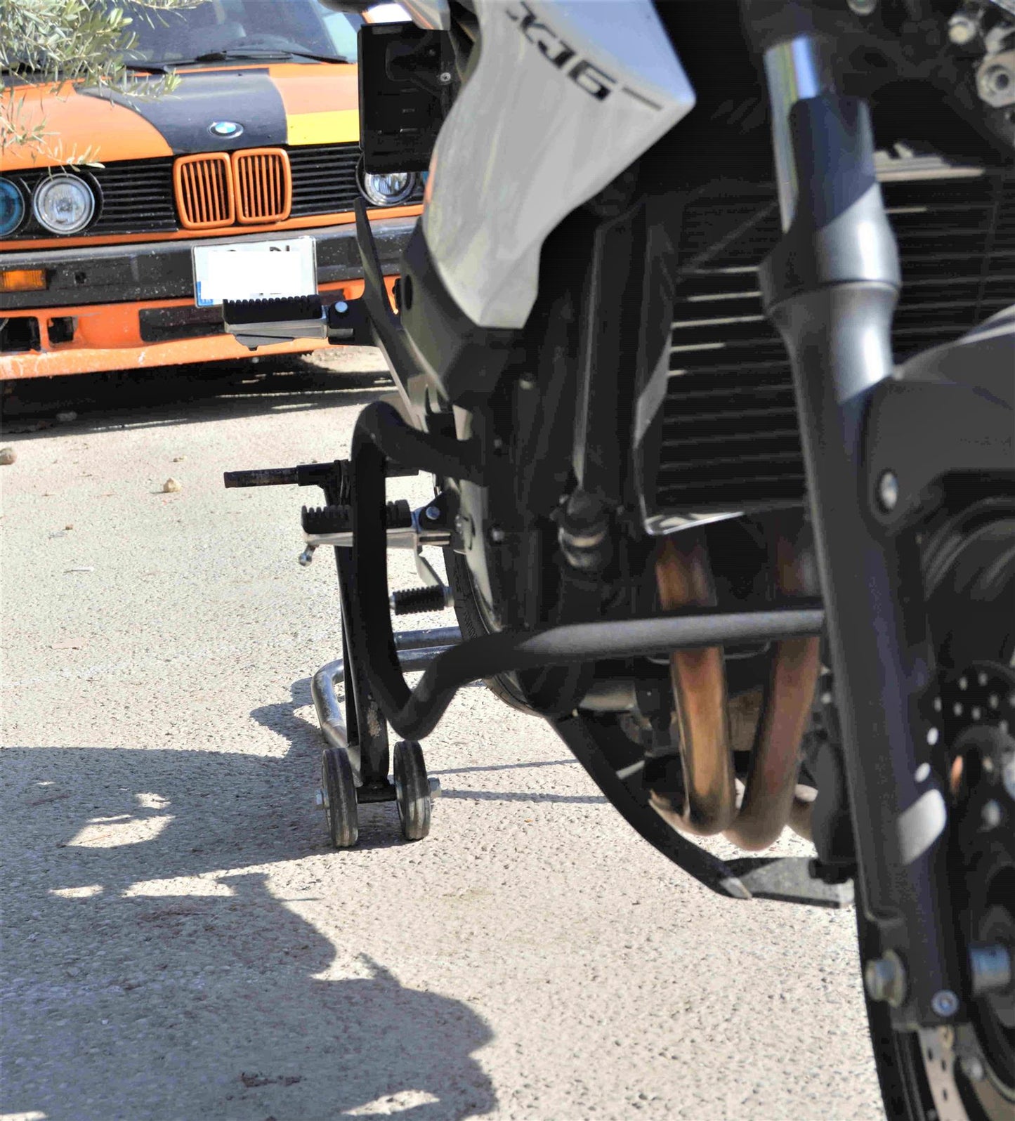 Yamaha XJ6 engine guard 09-15