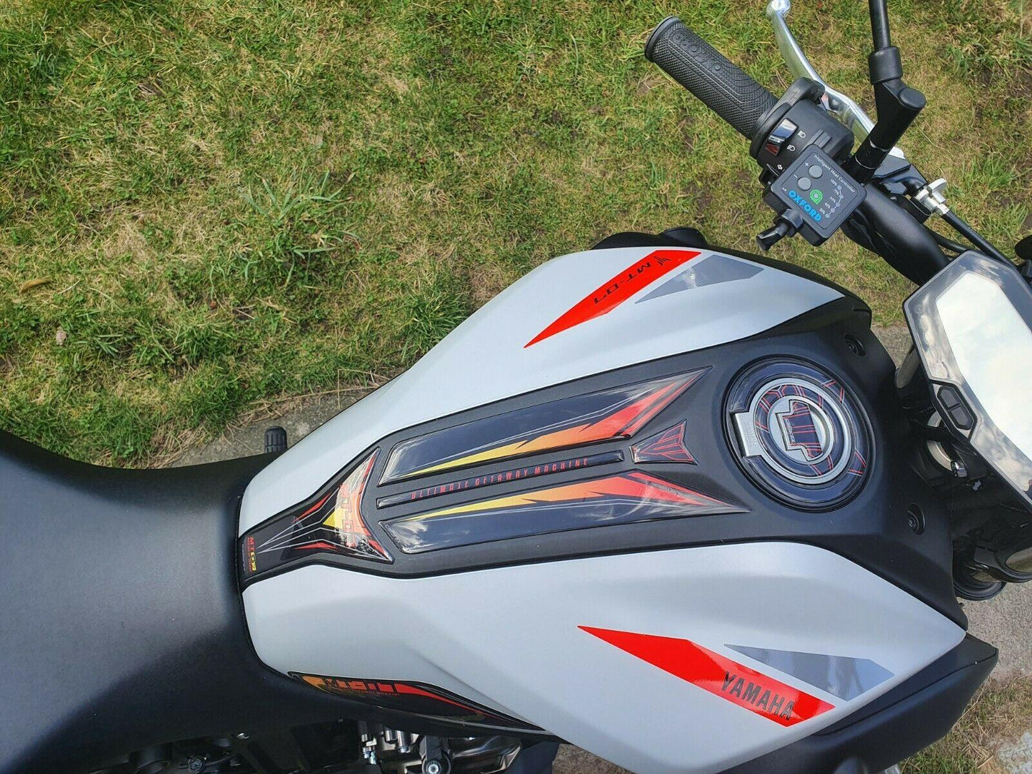 Yamaha MT-07 tank/knee/gas cap pad TRIO LAVA set 2018-2020