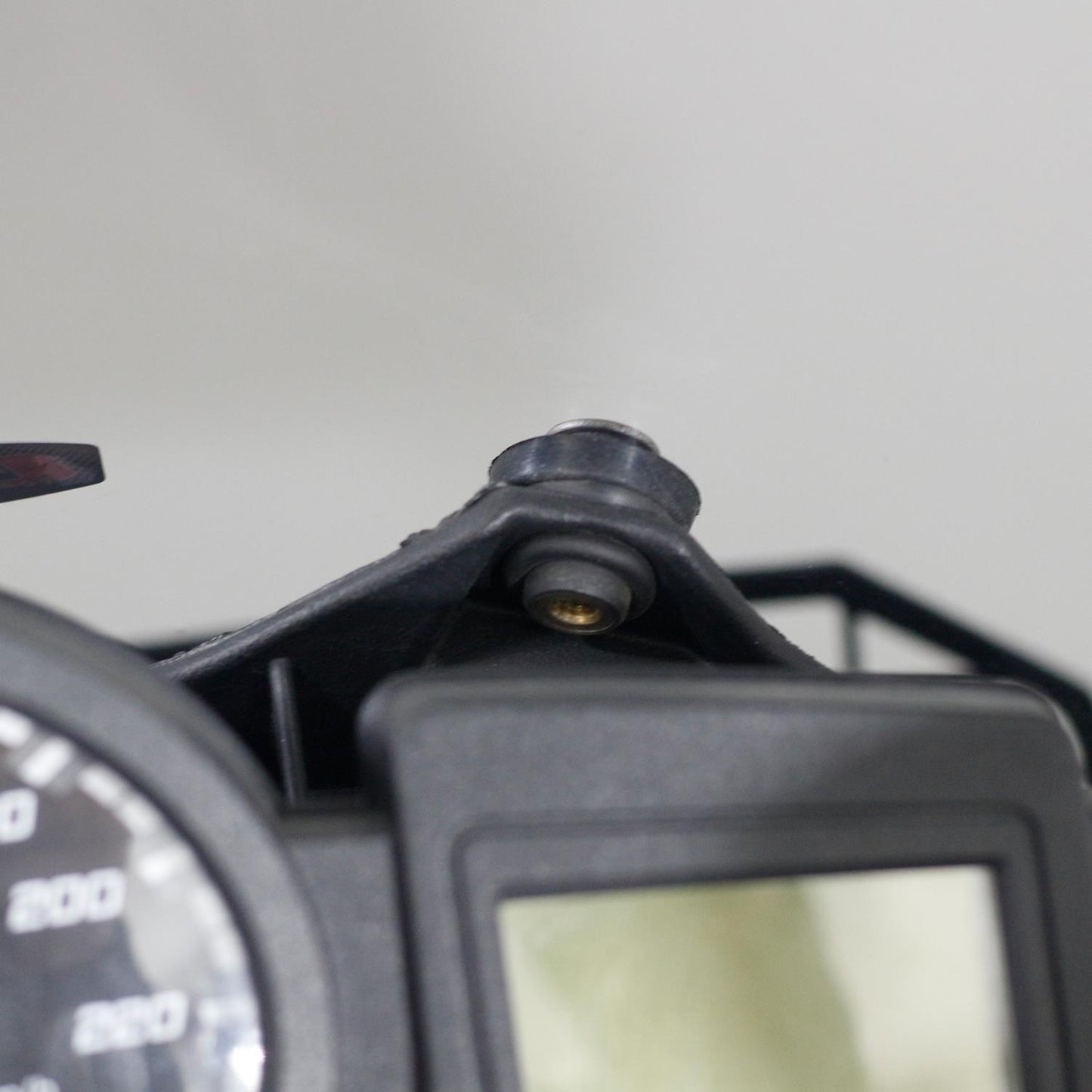 BMW F700GS windscreen smoke 2012-2017