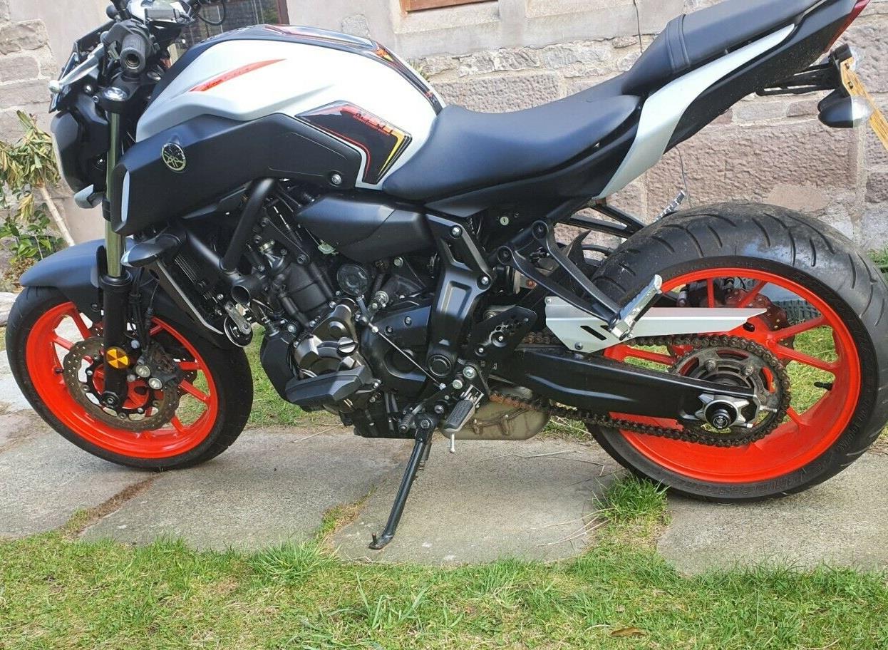 Yamaha MT-07 tank/knee/gas cap pad TRIO LAVA set 2018-2020