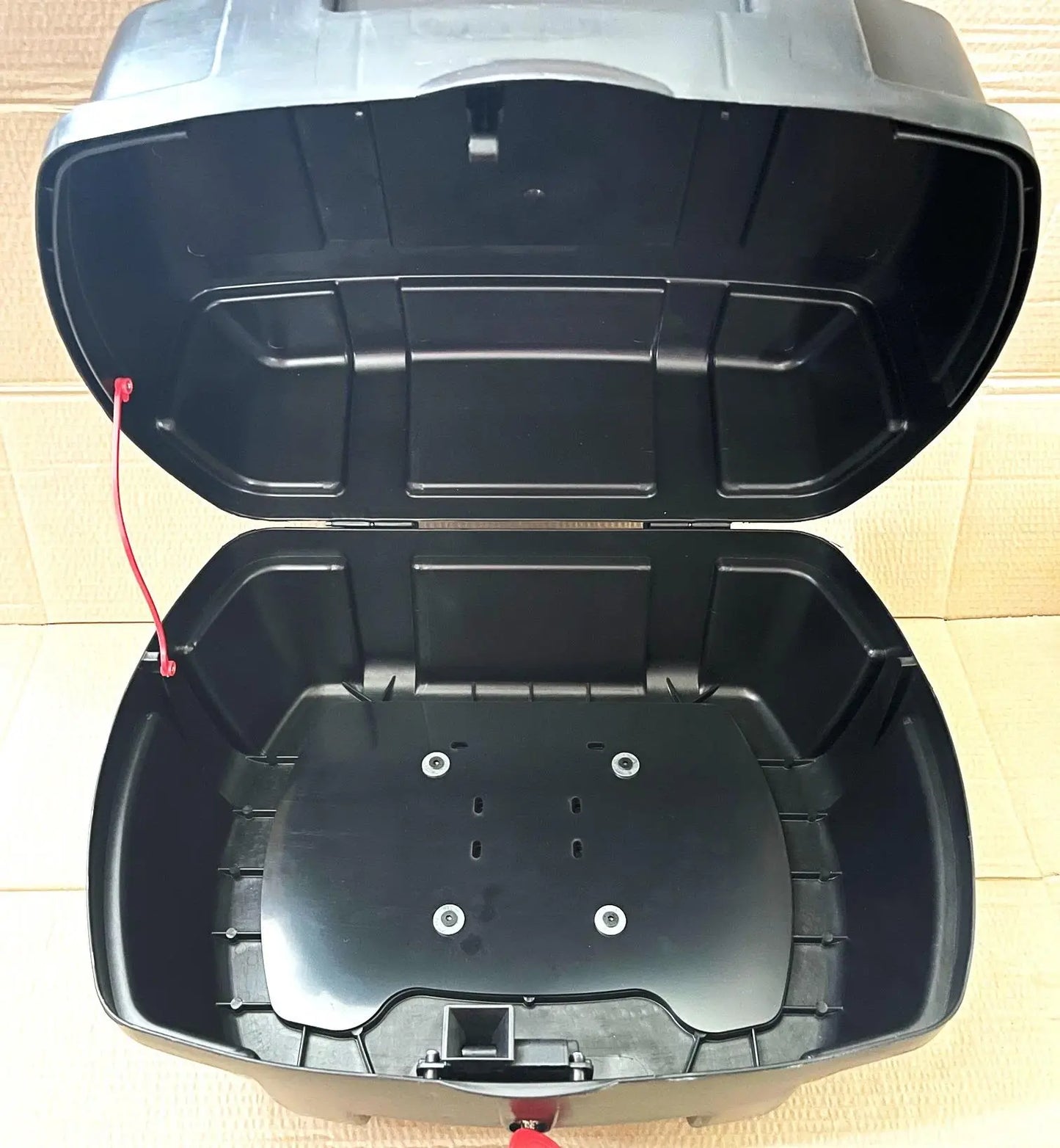 Top box 52 L motorcycle topbox fits 2 helmets