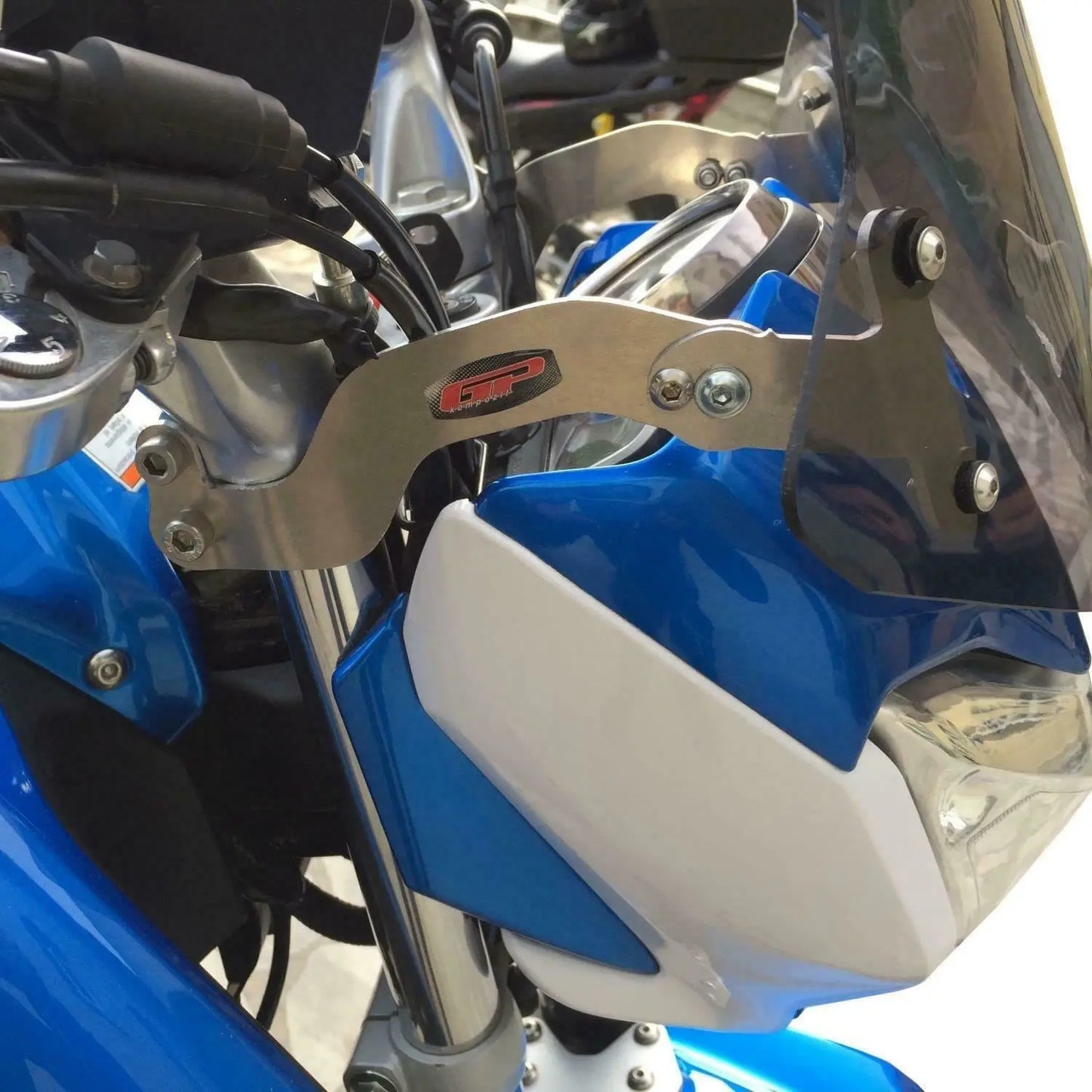 Suzuki Inazuma GW250 windscreen 48 cm 2012-16