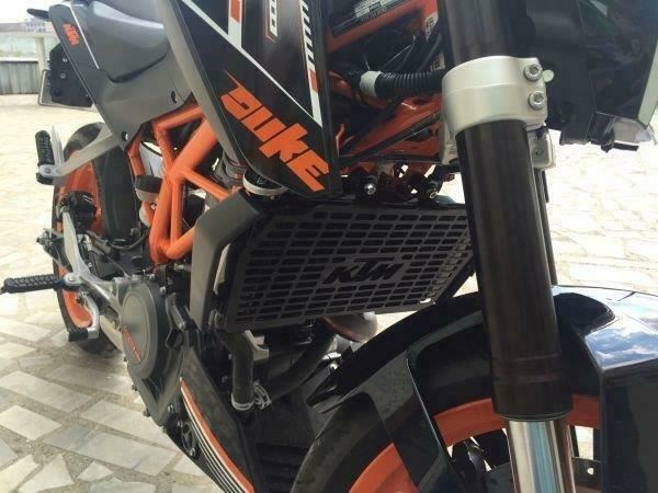 KTM DUKE radiator guard European made 2011-16