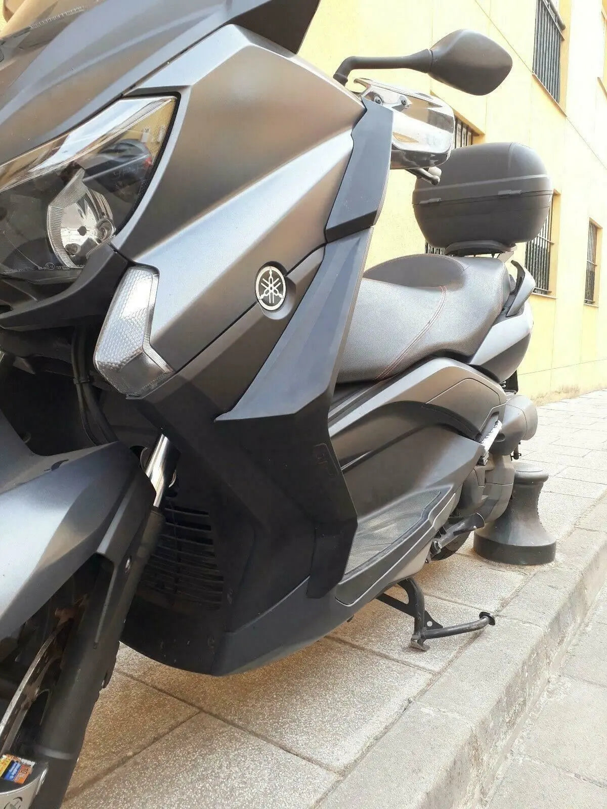 Yamaha XMAX 125 250 400 Leg wind deflectors set 2014-17 - Equipment4motorcycle