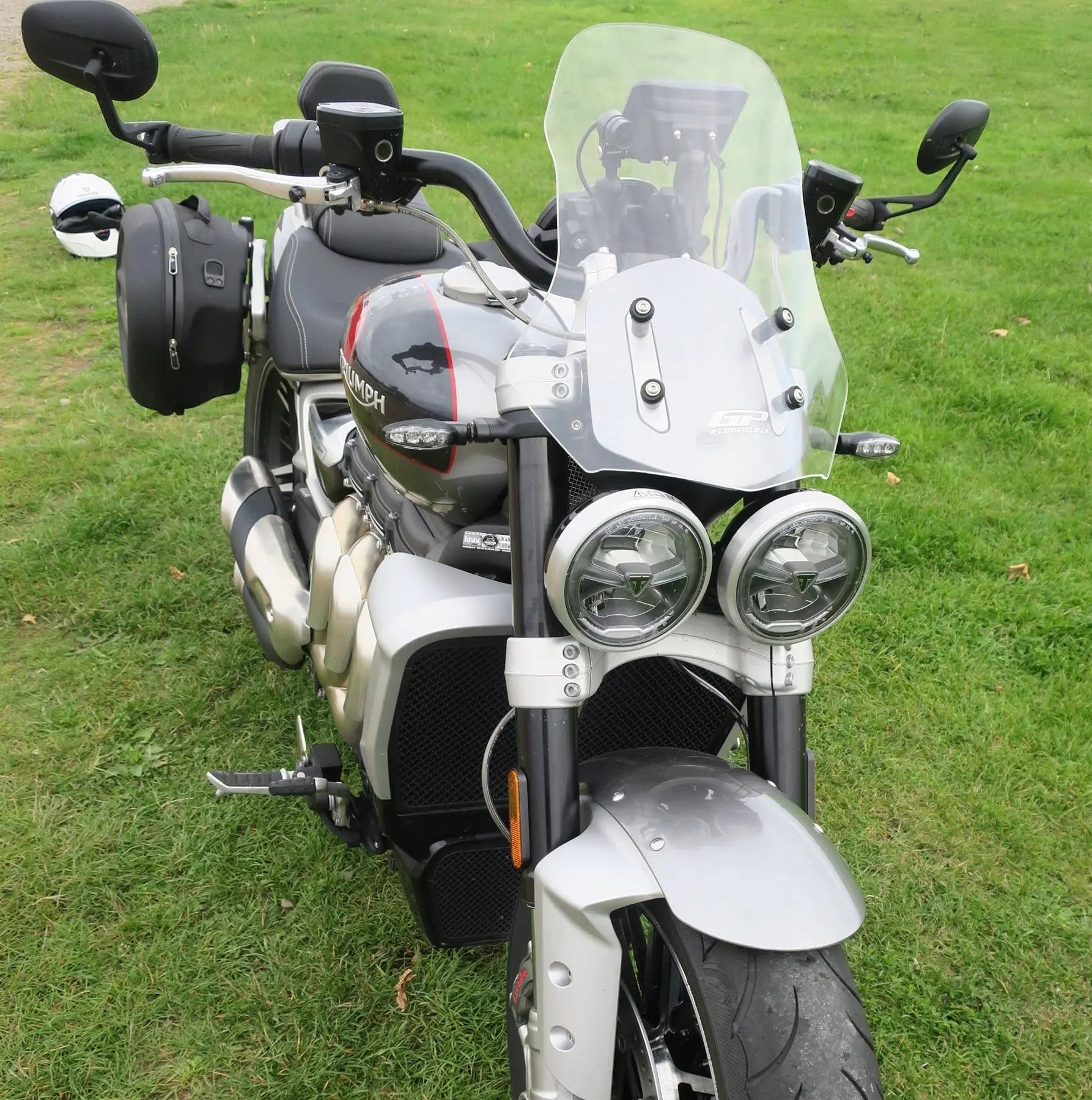 triumph rocket3R用　スポーツスクリーン Triumph Rocket 3 R / 3 GT Windscreen 2020-2024