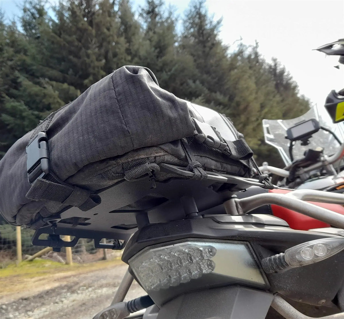 BMW F650 GS TWIN rear luggage rack top box carrier 2008-12