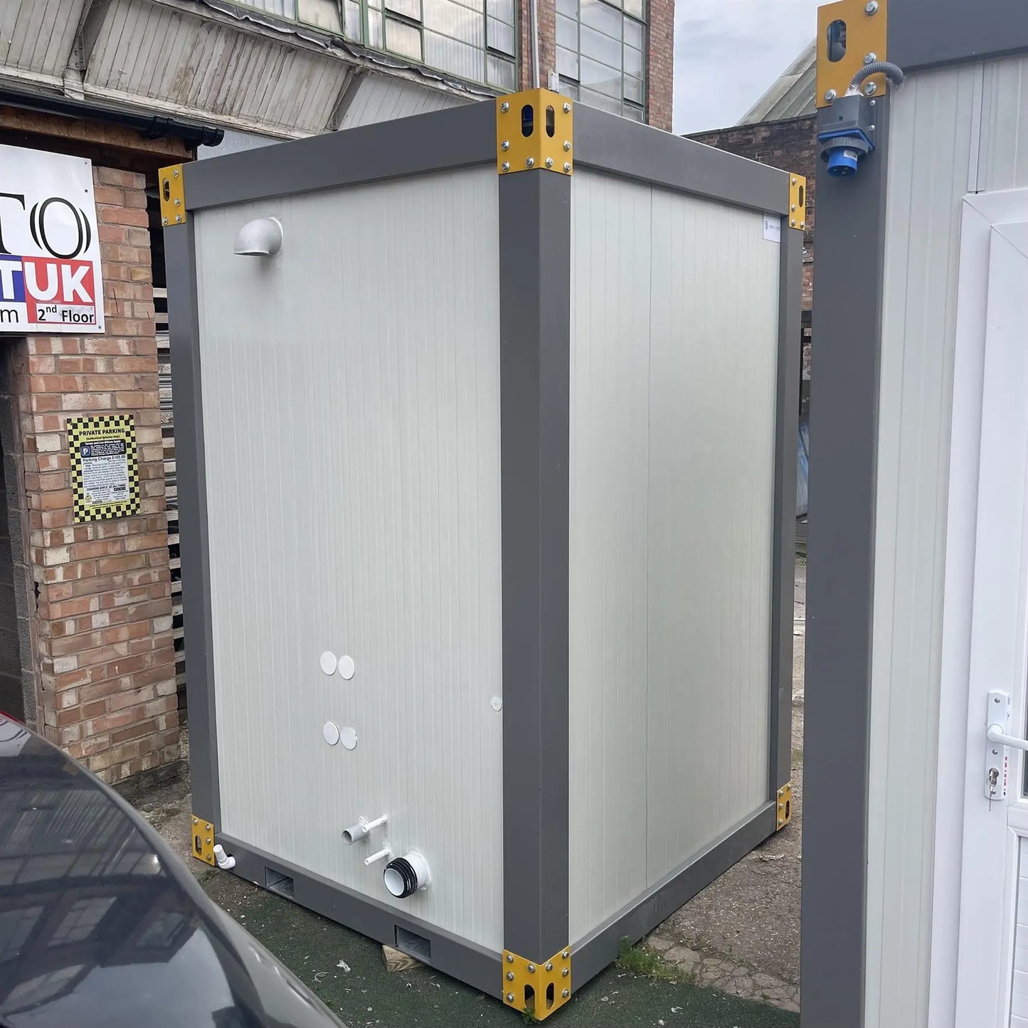 Disabled Portable Toilet Block Prefabricated WC Unit With Access Ramp