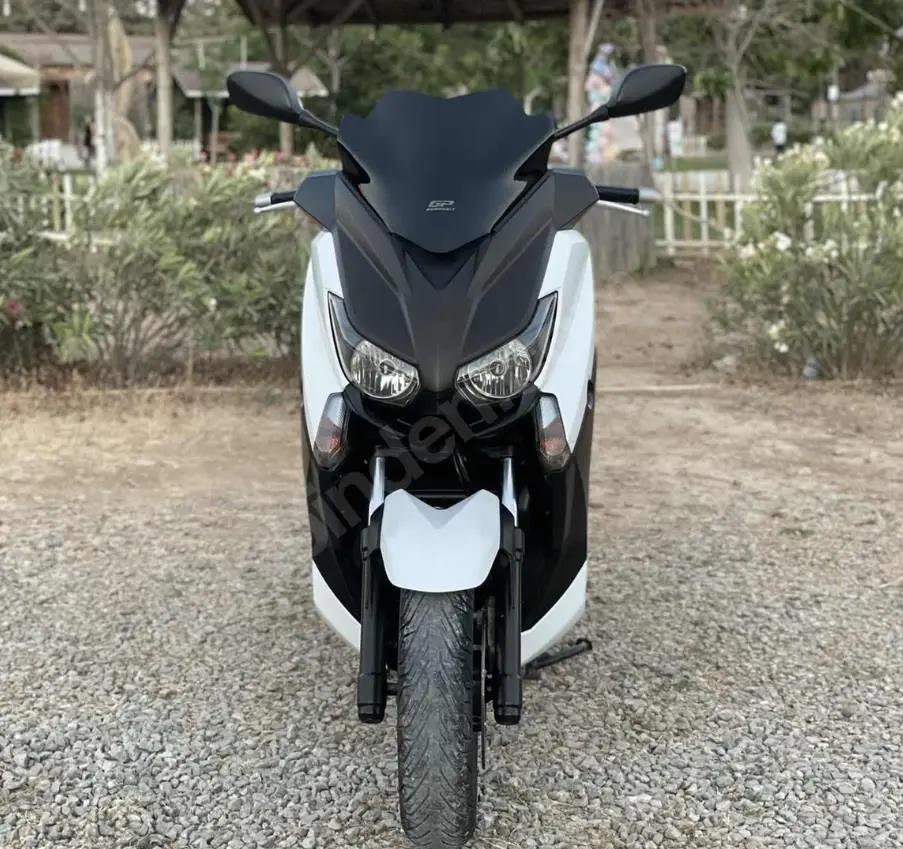 Yamaha X-Max 125/250/400 windscreen 2014-2017 dark smoke