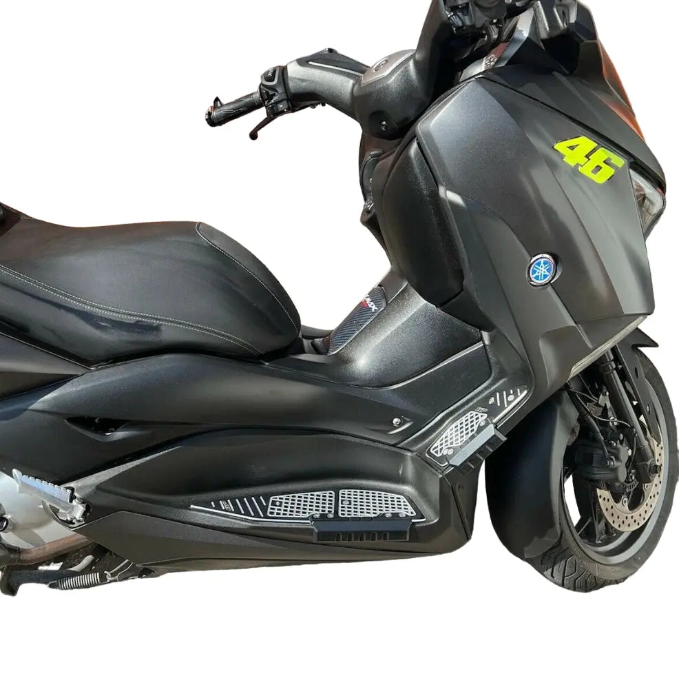 Stylish floorboards for Yamaha XMAX 125, 250, 300, and 400 from 2018 to 2024